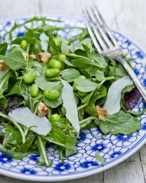Arugula salad with pea shoots recipe