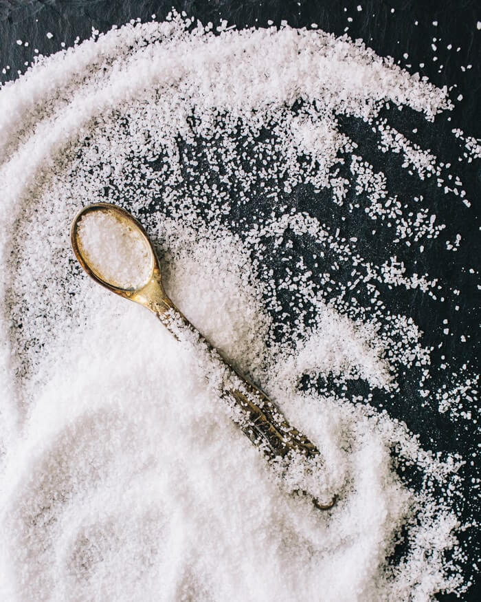 What is kosher salt? | kosher salt vs sea salt | kosher salt substitute | kosher salt to table salt conversion | kosher salt vs table salt