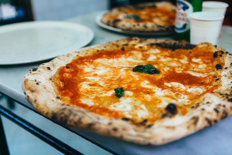 The Best Pizza in Naples Italy | Da Michele