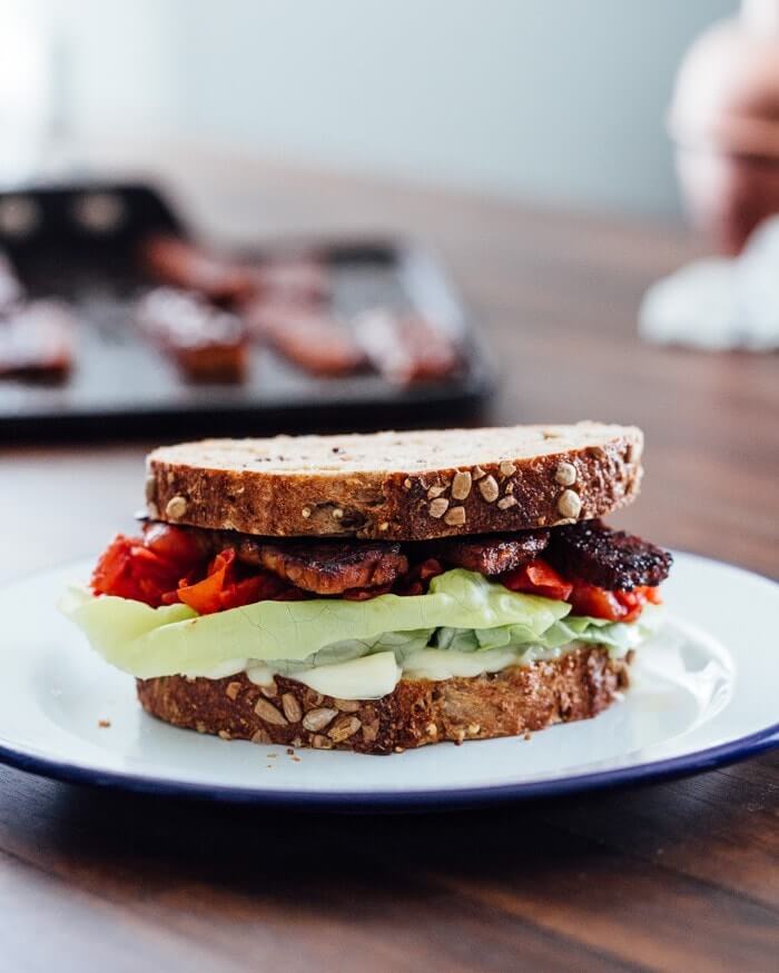 Vegan BLT with tempeh bacon
