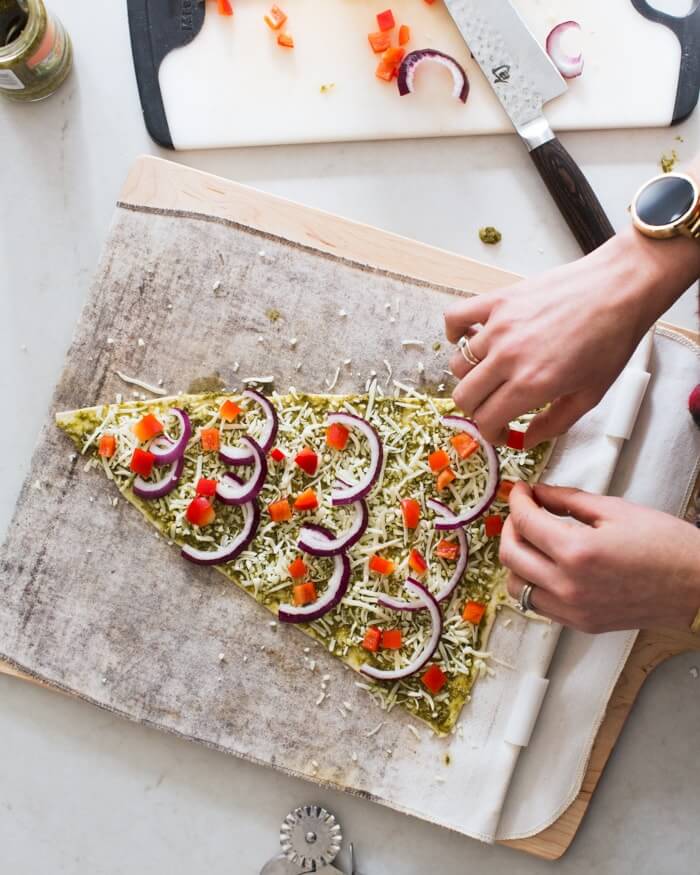 Topping pizza