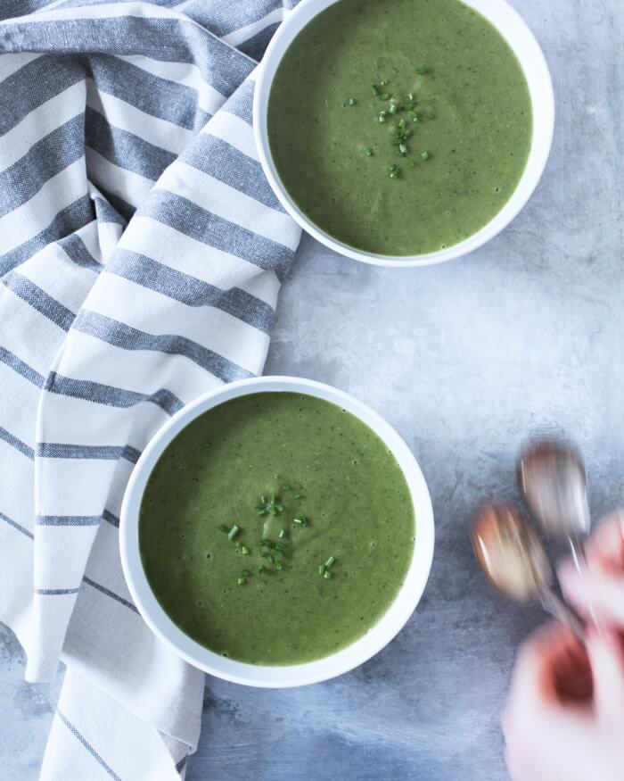 "Green" Vegan Potato Soup | Potato leek soup vegan
