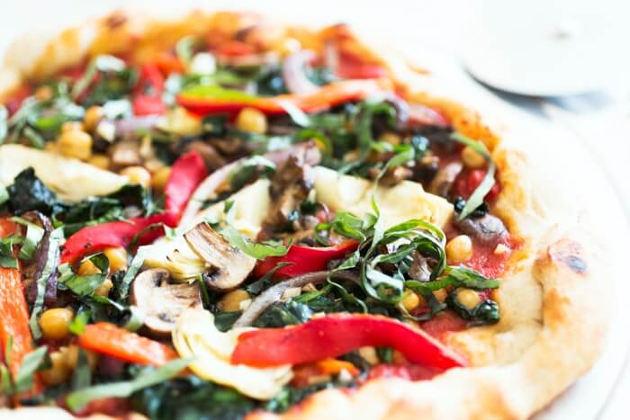Cheeseless pizza