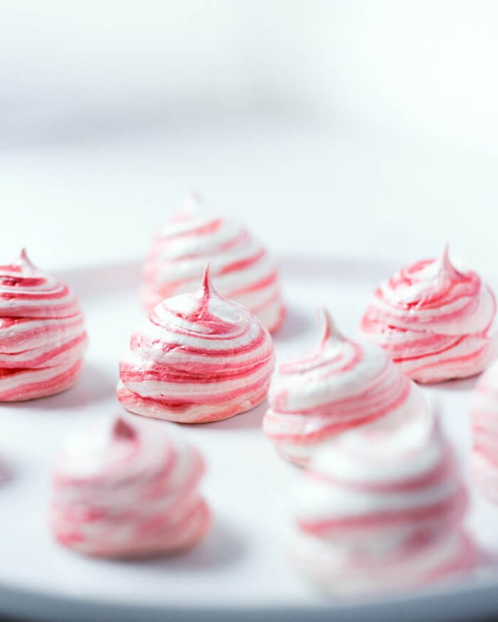 Peppermint Meringues | A Couple Cooks