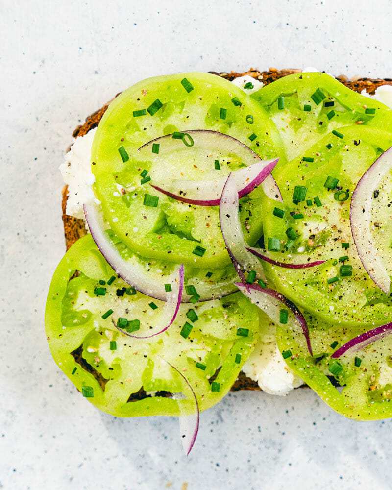 Green tomato toast recipe