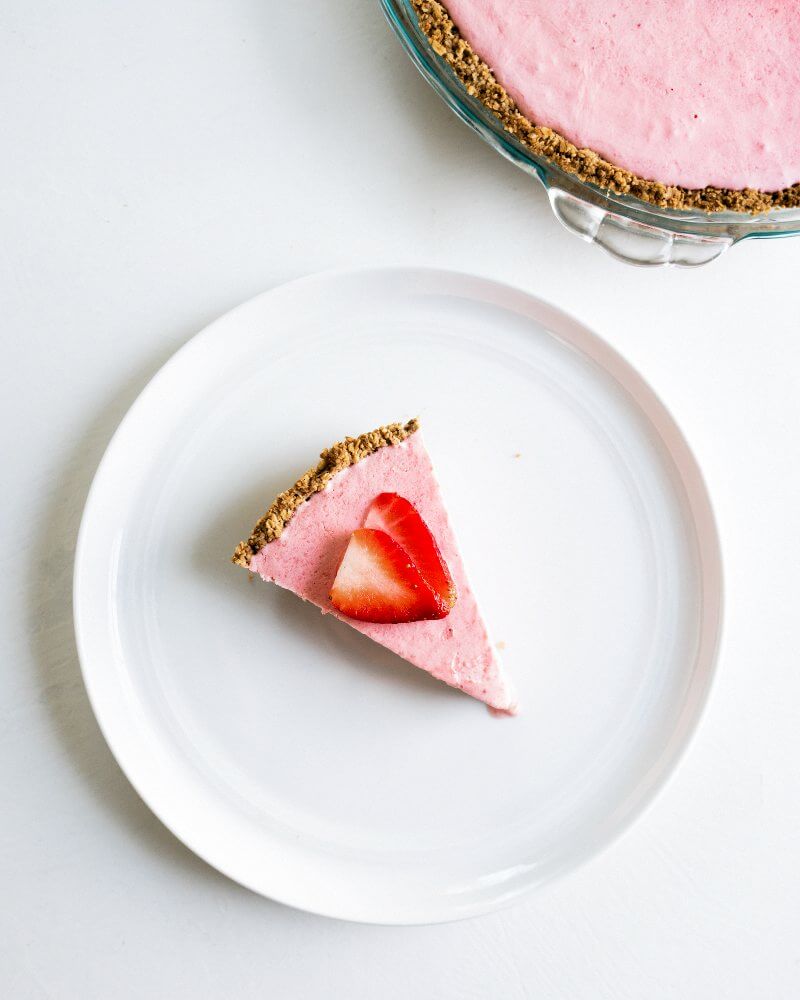 Strawberry Yogurt Pie