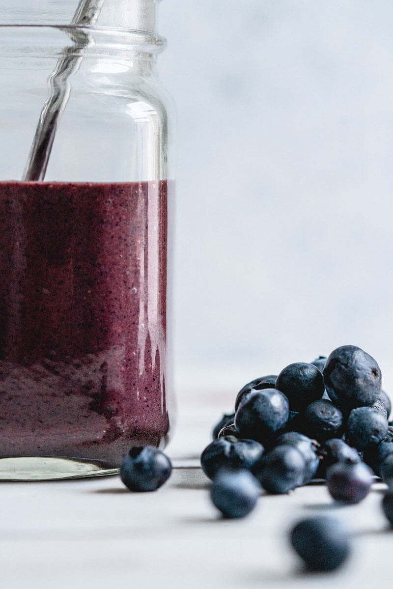 Chocolate blueberry smoothie