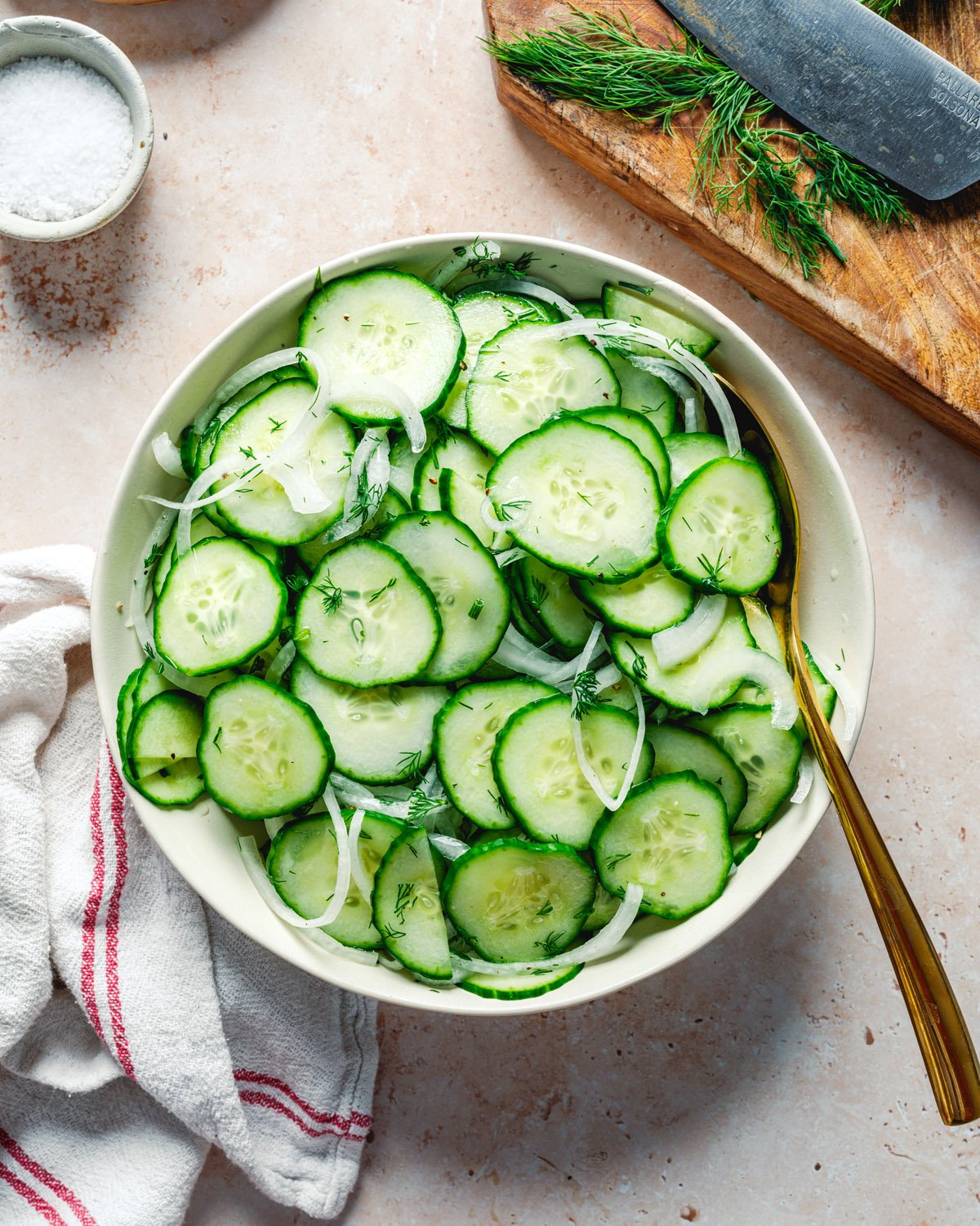 Cucumber salad step 3: Allow the salad to marinate.