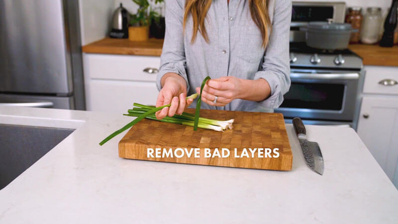 How to cut green onions (scallions) | Remove bad layers