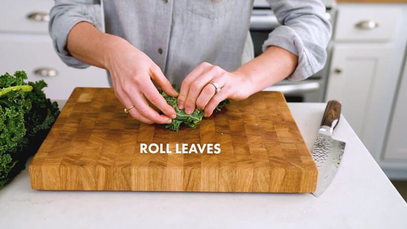 How to cut kale | Roll leaves