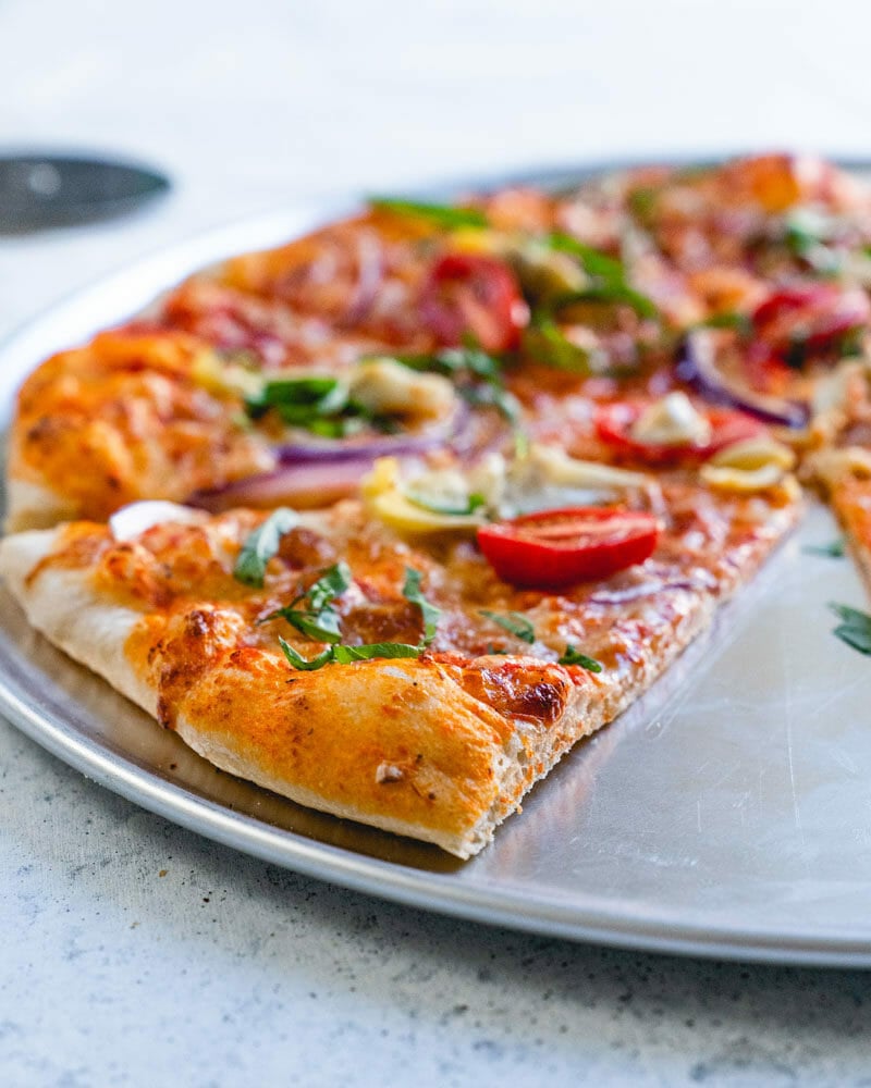 Thin crust pizza 