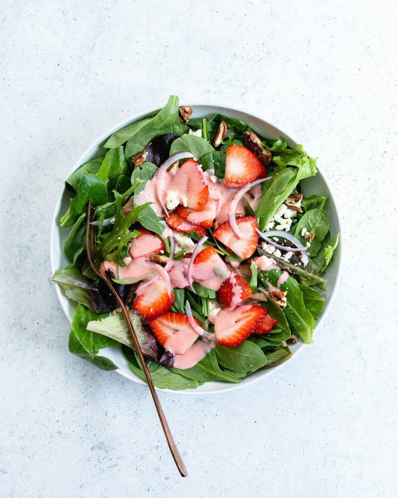 Summer strawberry salad