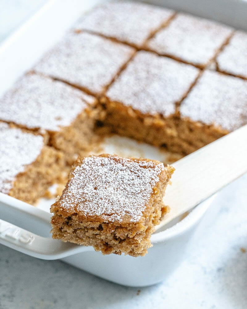 How to make applesauce cake