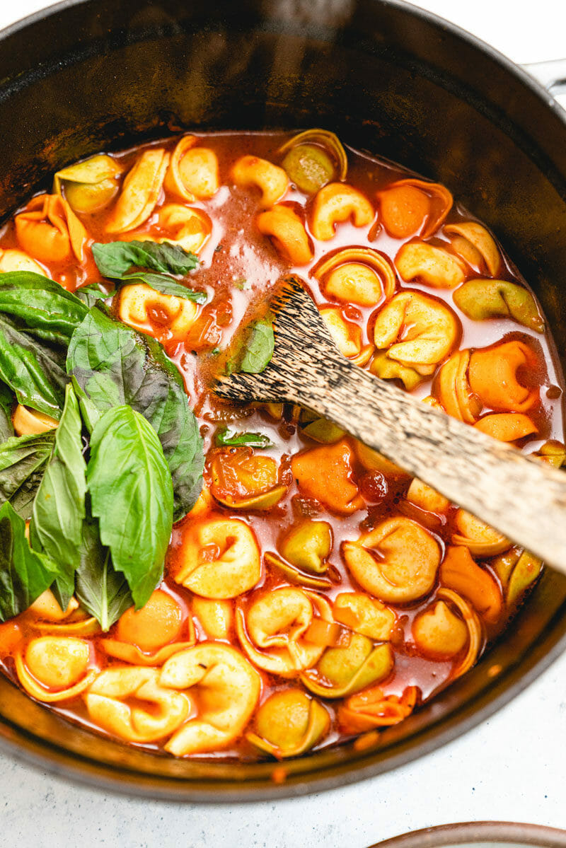 How to make tortellini soup