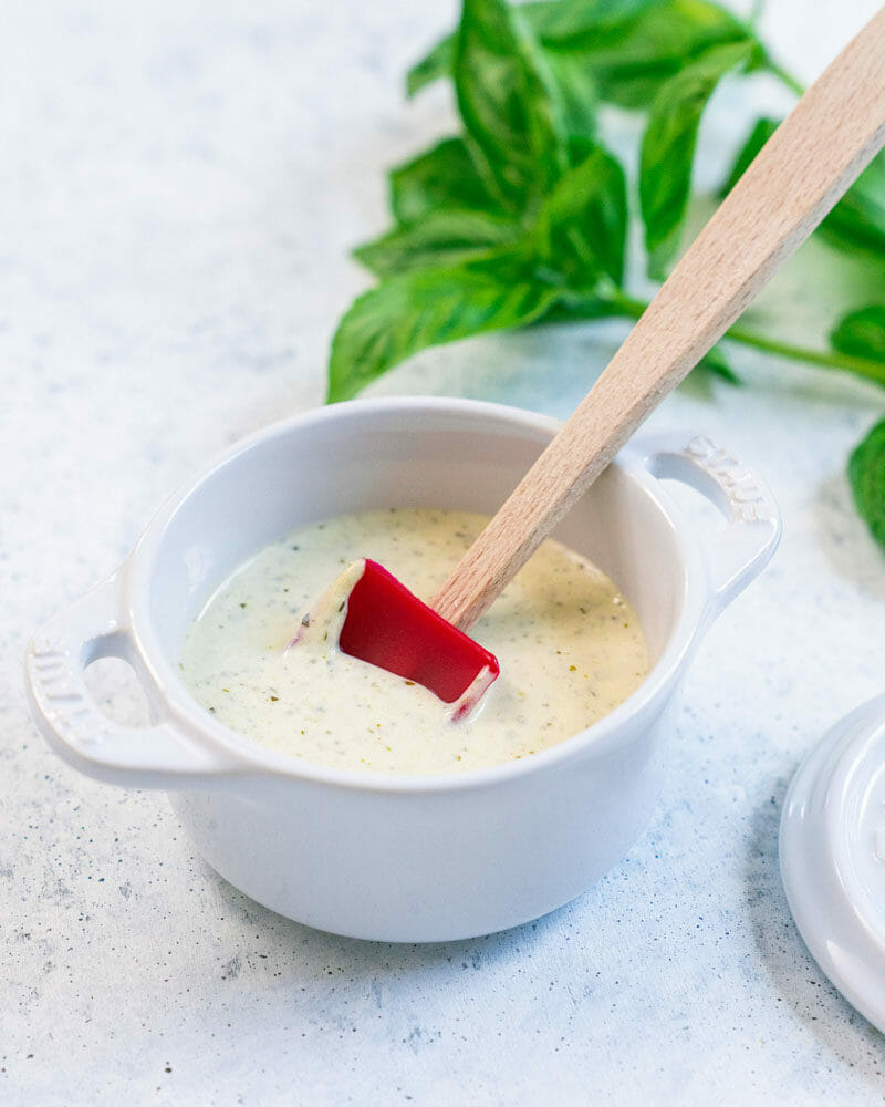 Pesto salad dressing