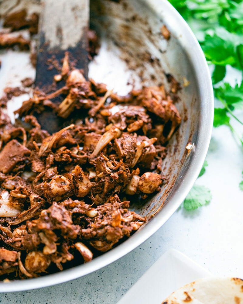 Jackfruit pulled pork tacos