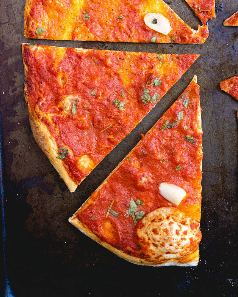 Pizza marinara