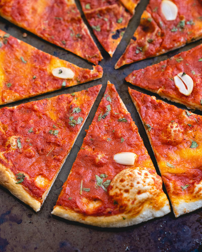 Pizza marinara
