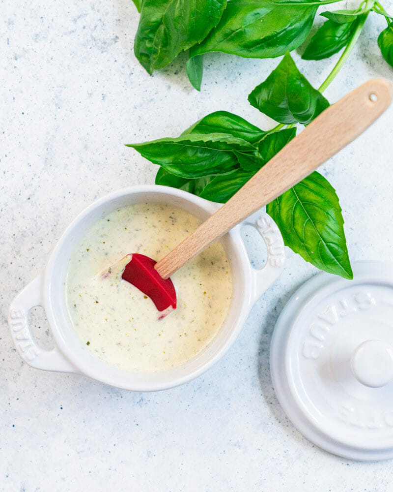 Pesto salad dressing