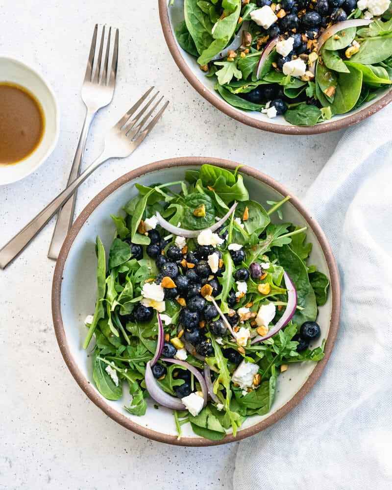 Blueberry salad with balsamic dressing