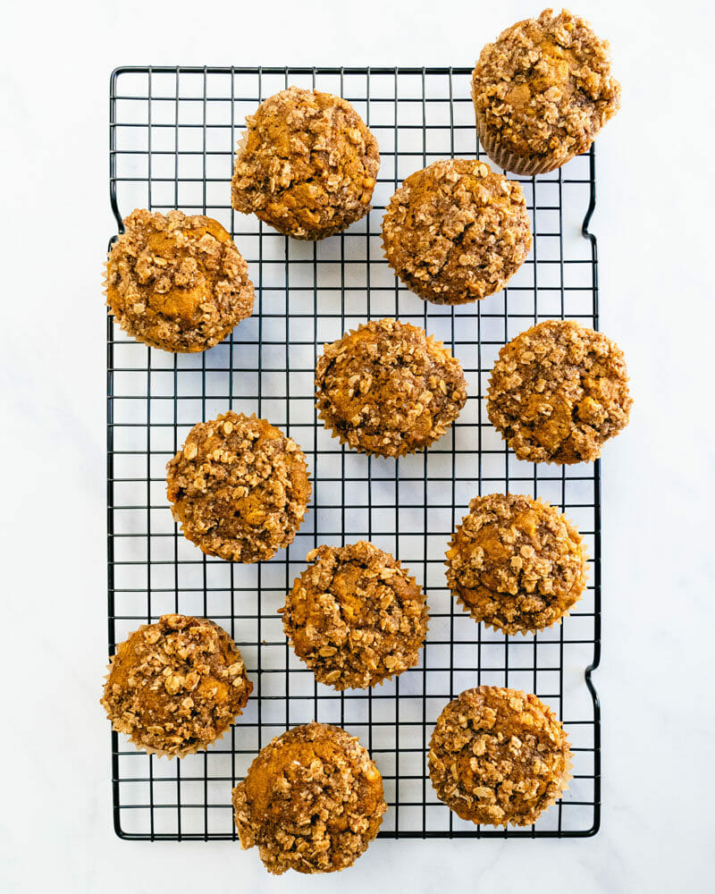 Vegan apple muffins