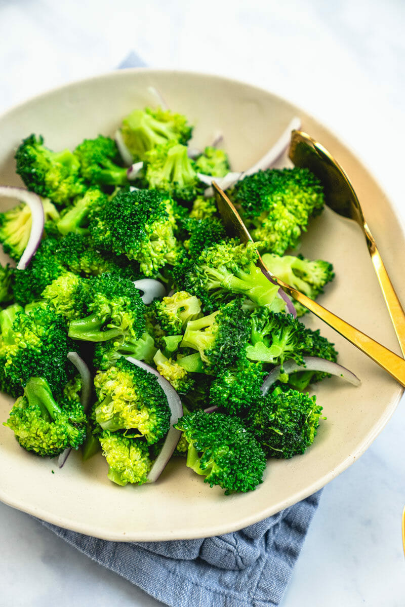 Pressure cooker steamed broccoli 