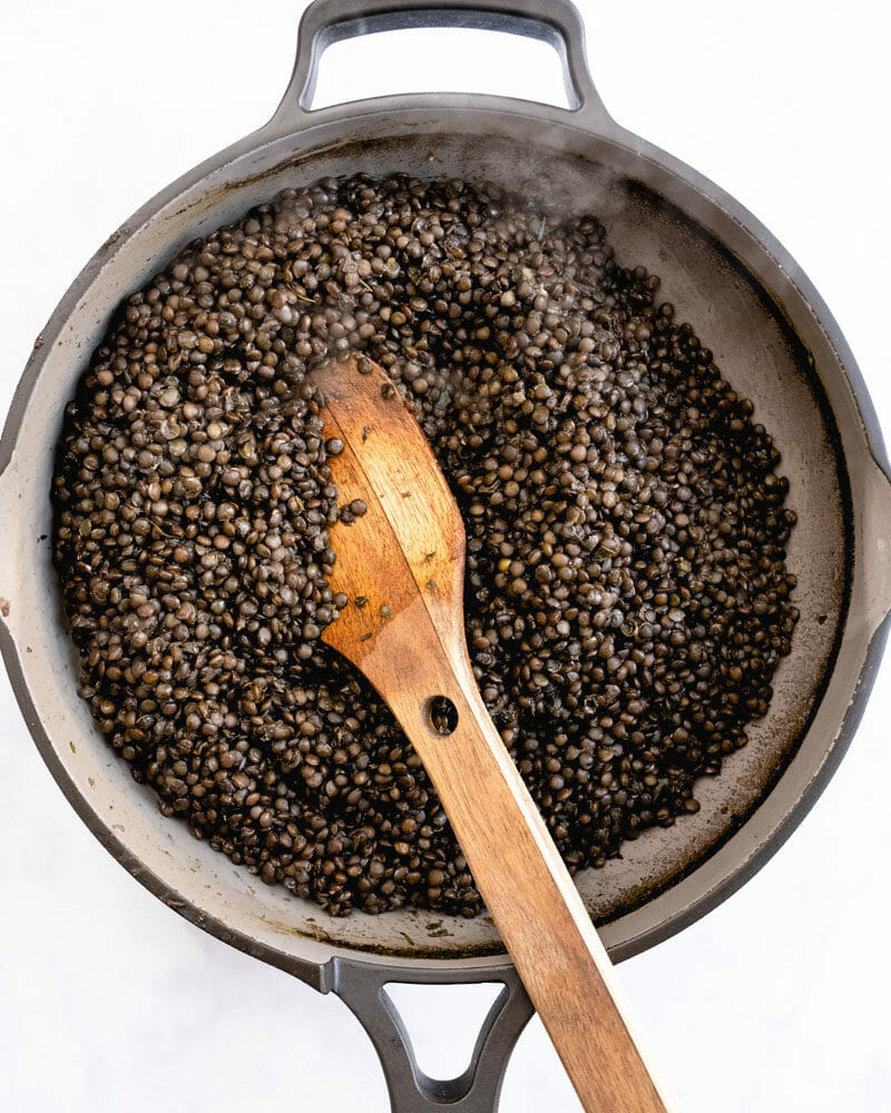 Seasoned black lentils recipe