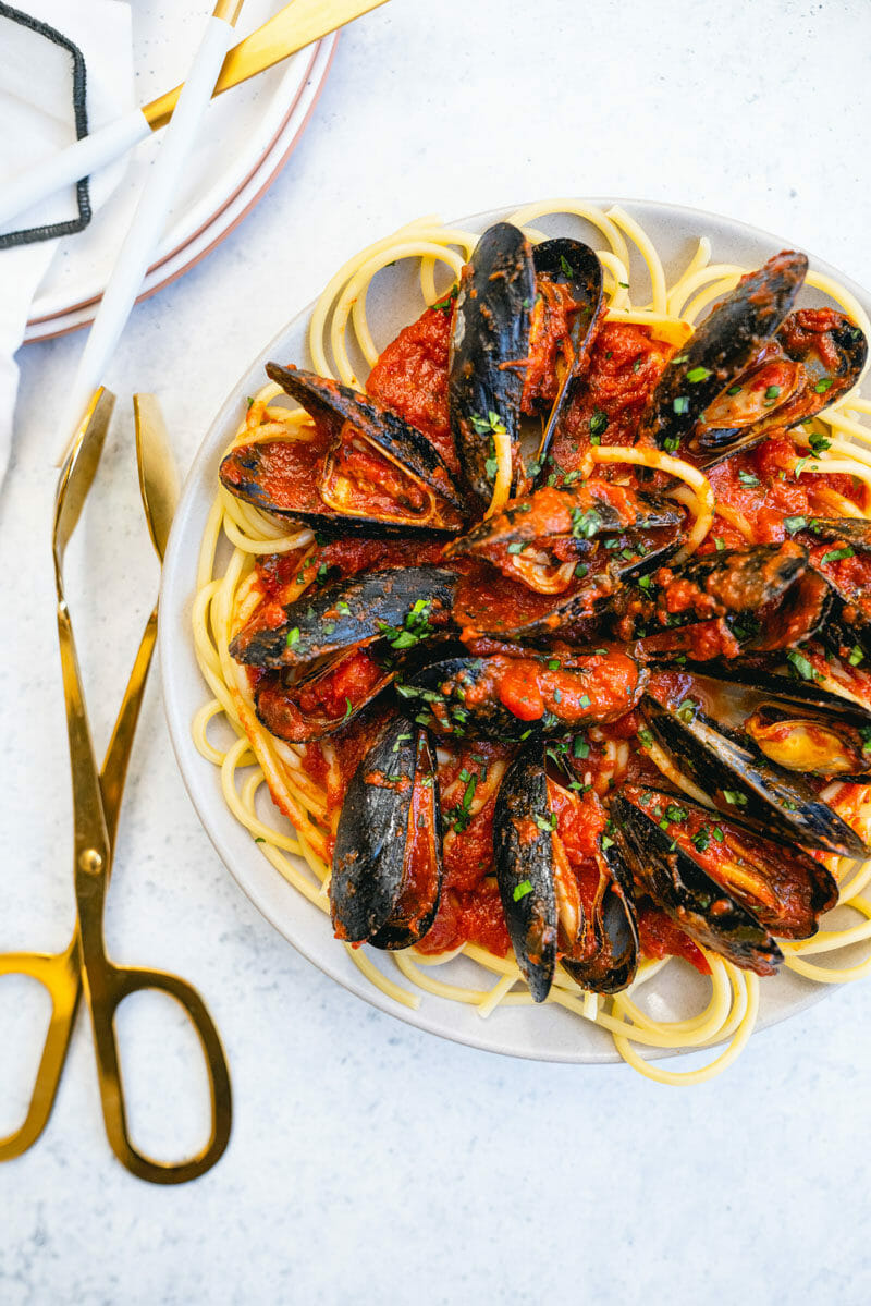 Easy mussels marinara