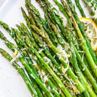 Baked Asparagus on plate.