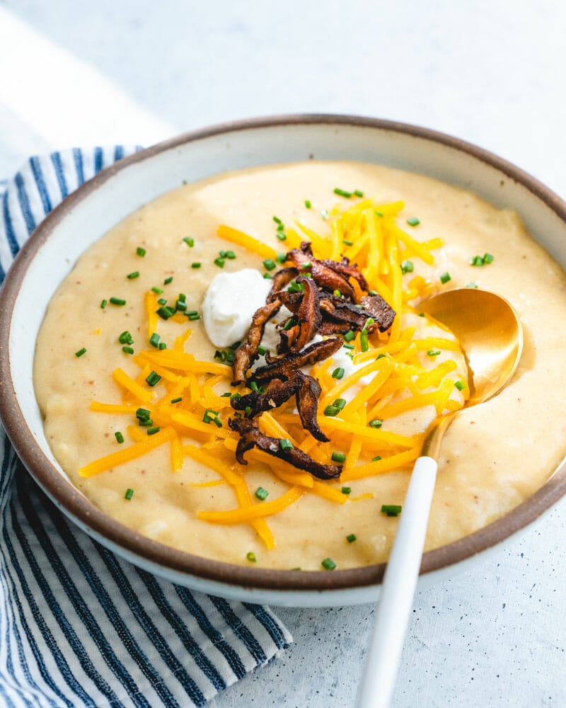 Easy loaded baked potato soup