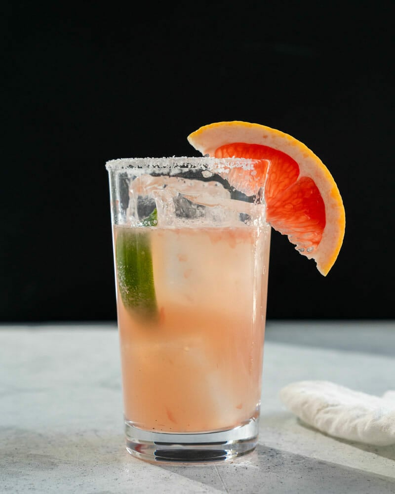 Salty dog cocktail