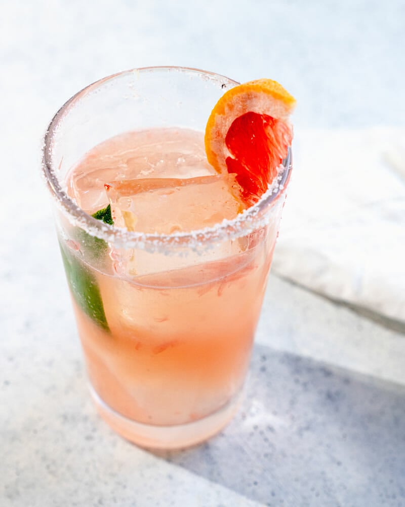 Salty dog cocktail