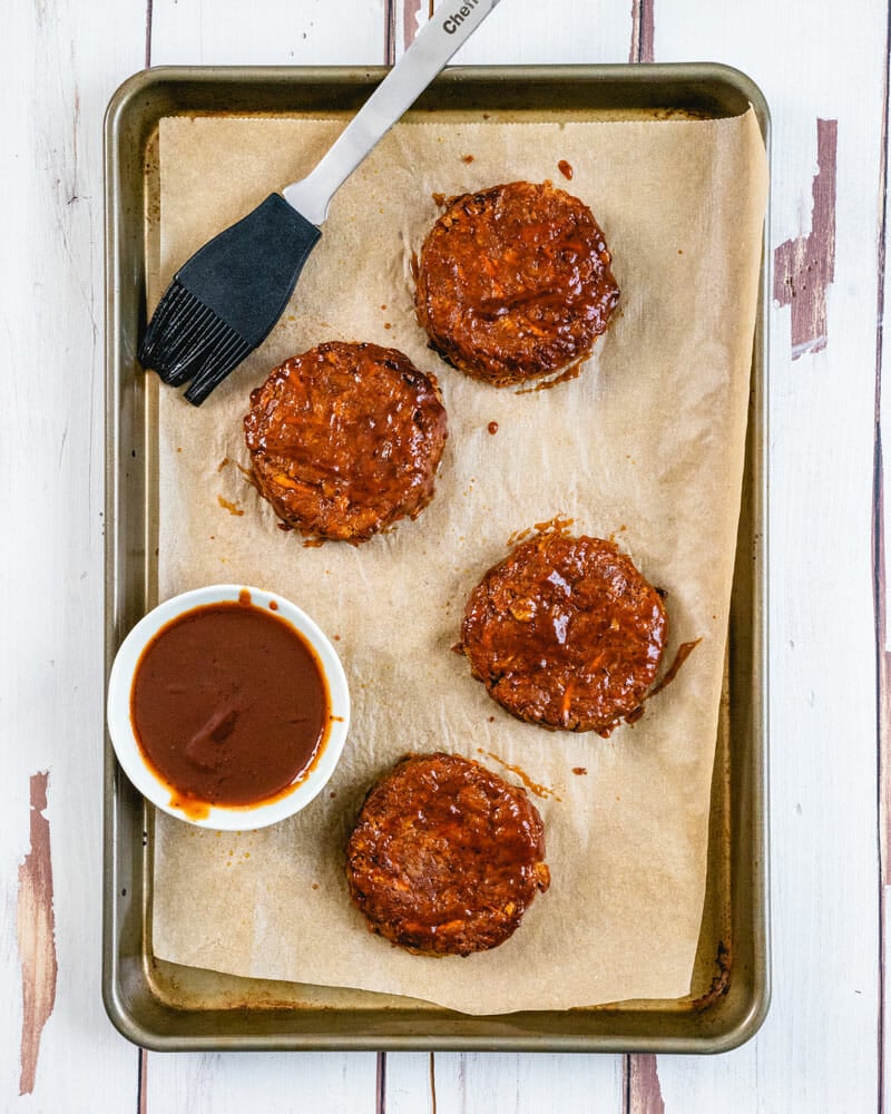 BBQ chickpea burgers