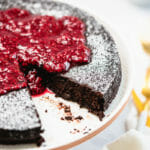 Flourless chocolate cake