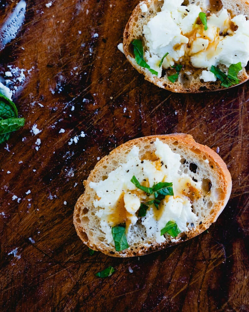 Goat cheese crostini