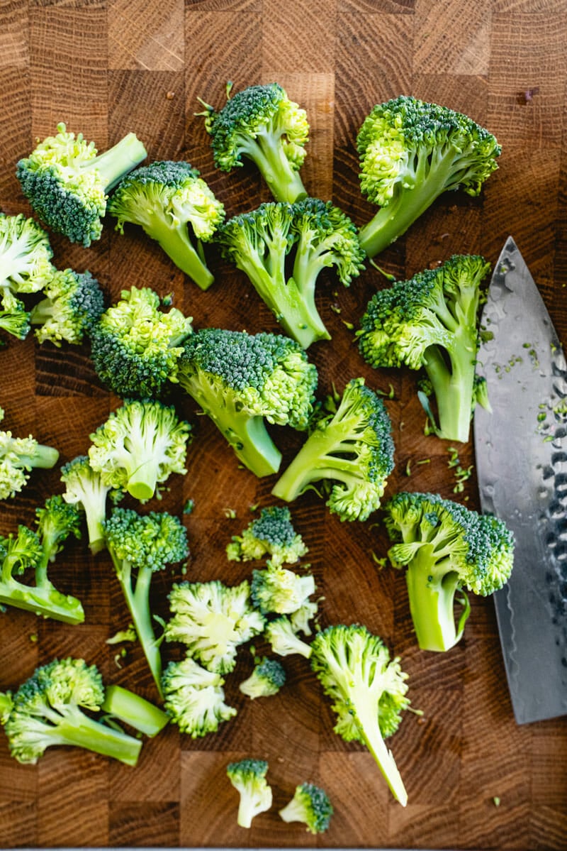 How to cut broccoli