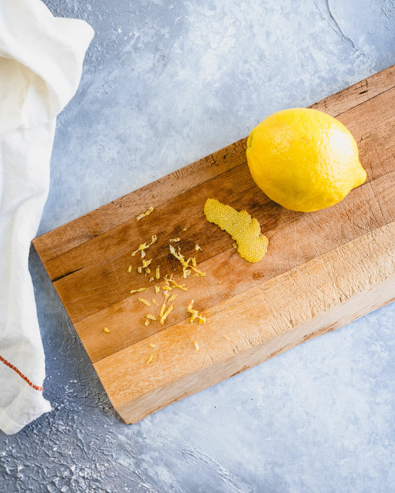 How to zest a lemon