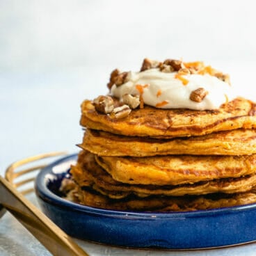 Carrot cake pancakes