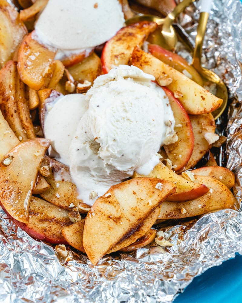 Grilled apples