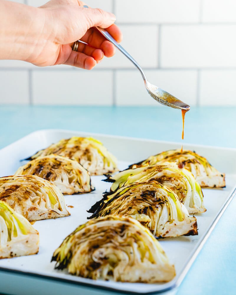 Grilled cabbage sauce