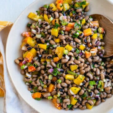 Black eyed pea salad