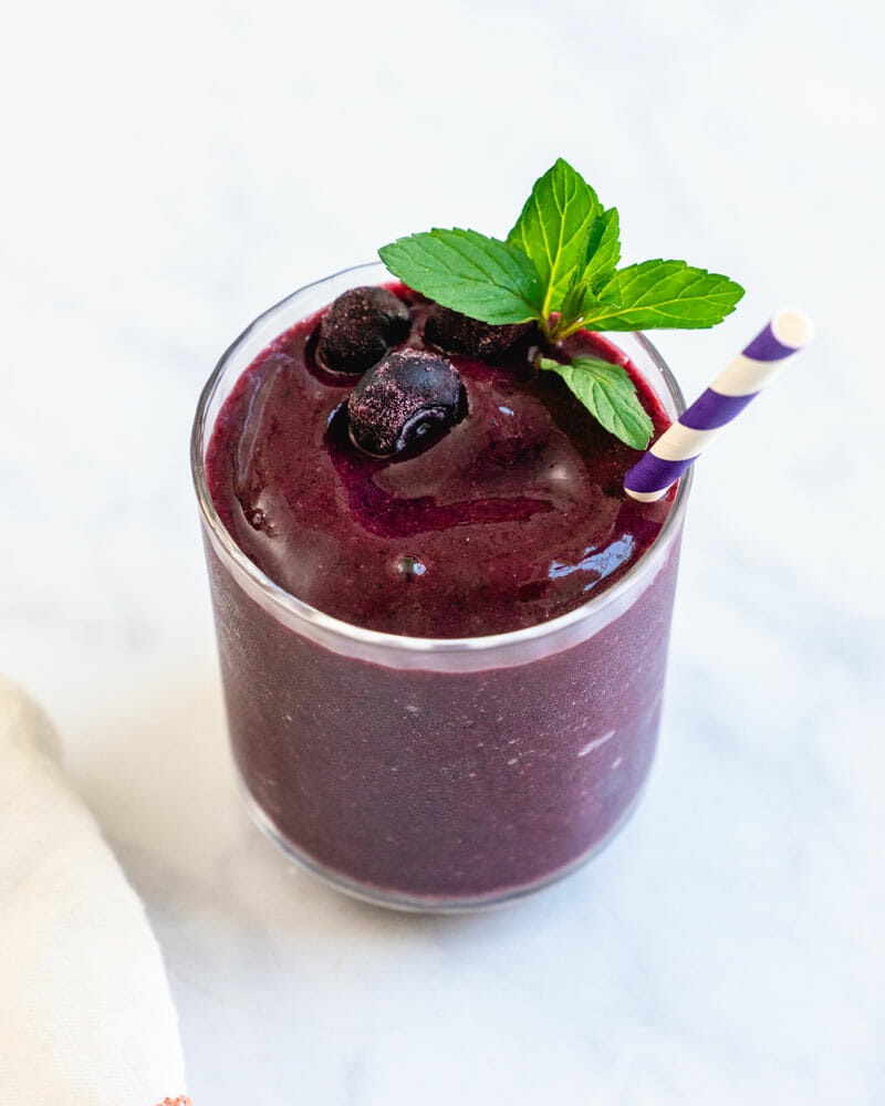 Blueberry banana smoothie