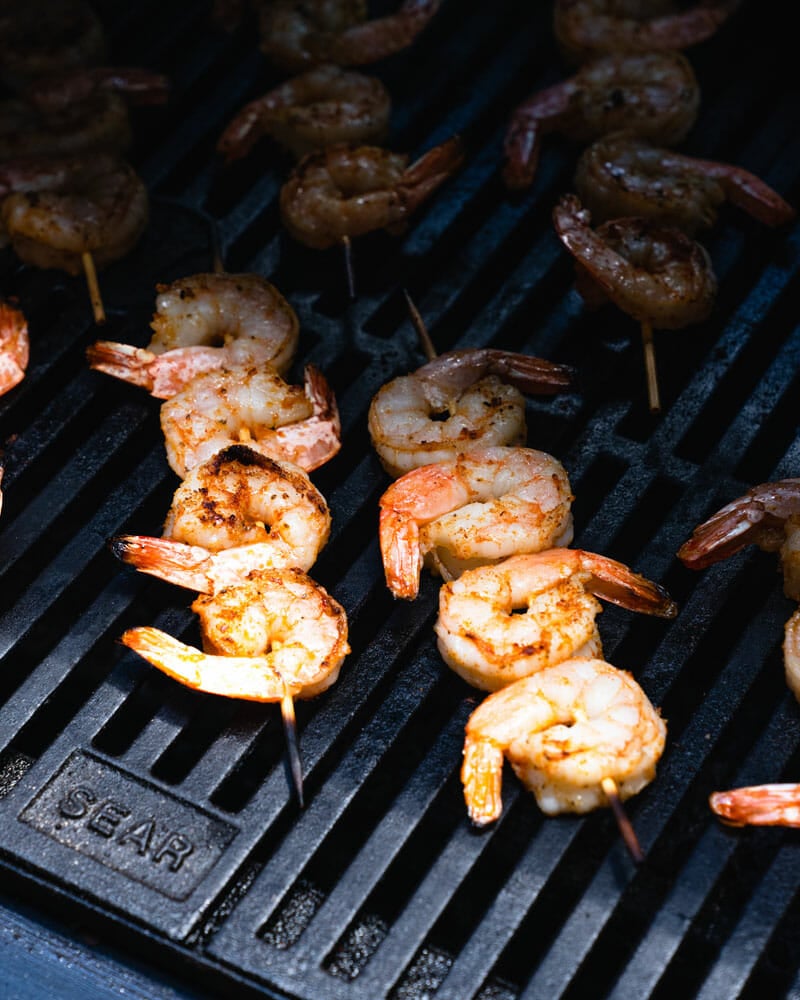 How to grill shrimp on skewers