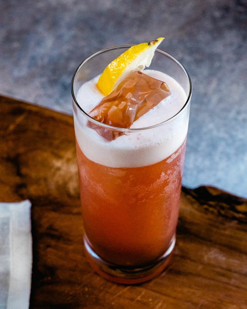 Sloe gin fizz