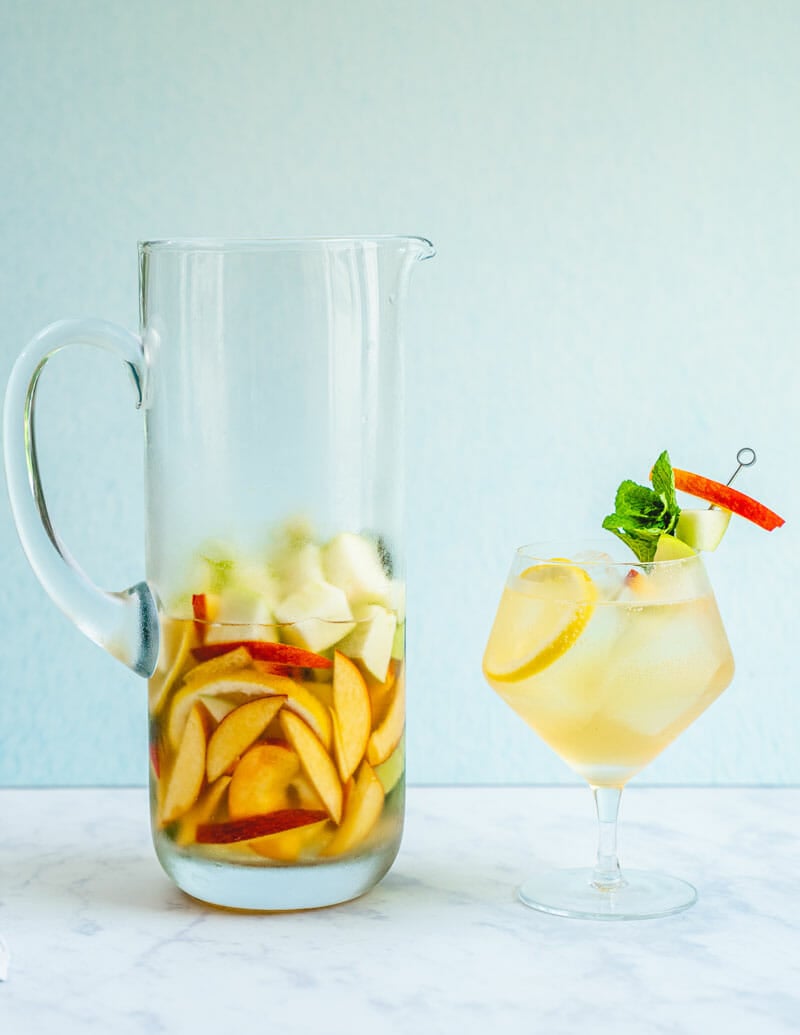 how to make white sangria