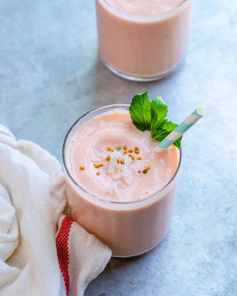 Yogurt smoothie