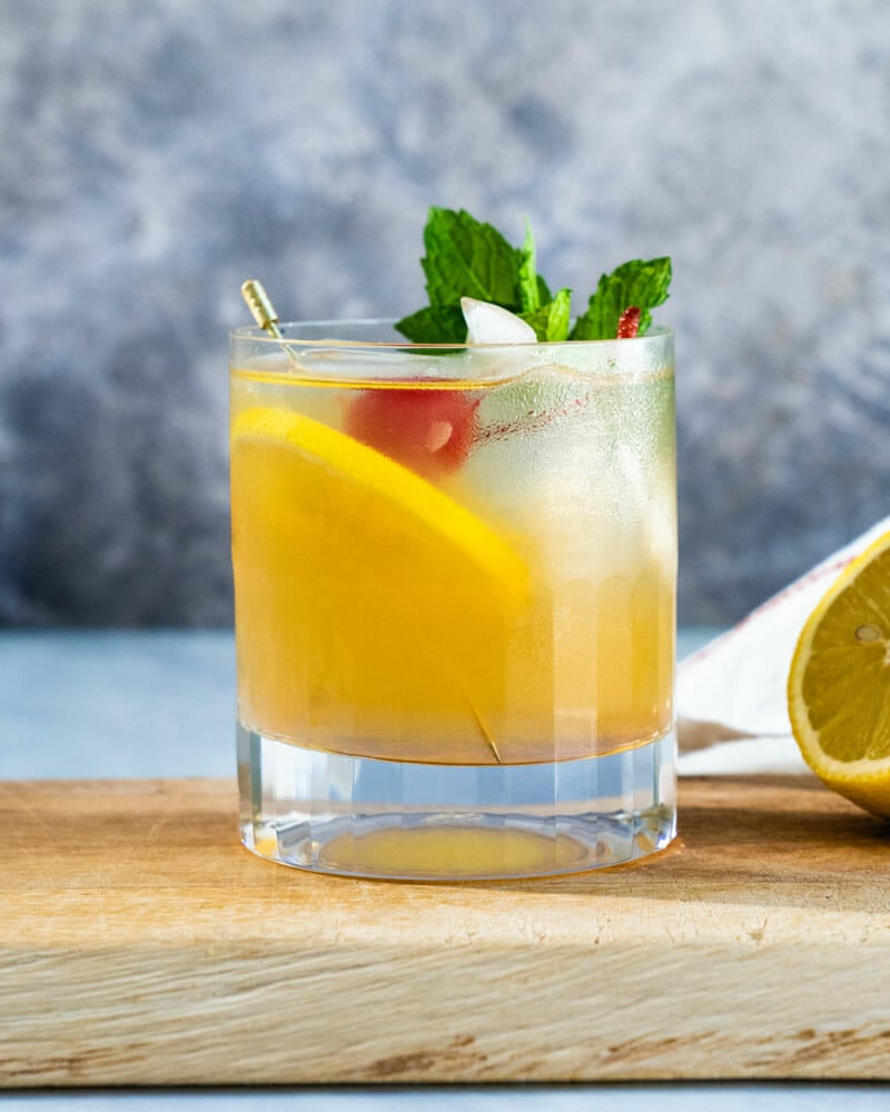 Bourbon lemonade