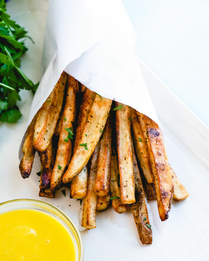 Pomme frites and aioli