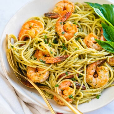 Shrimp pesto pasta
