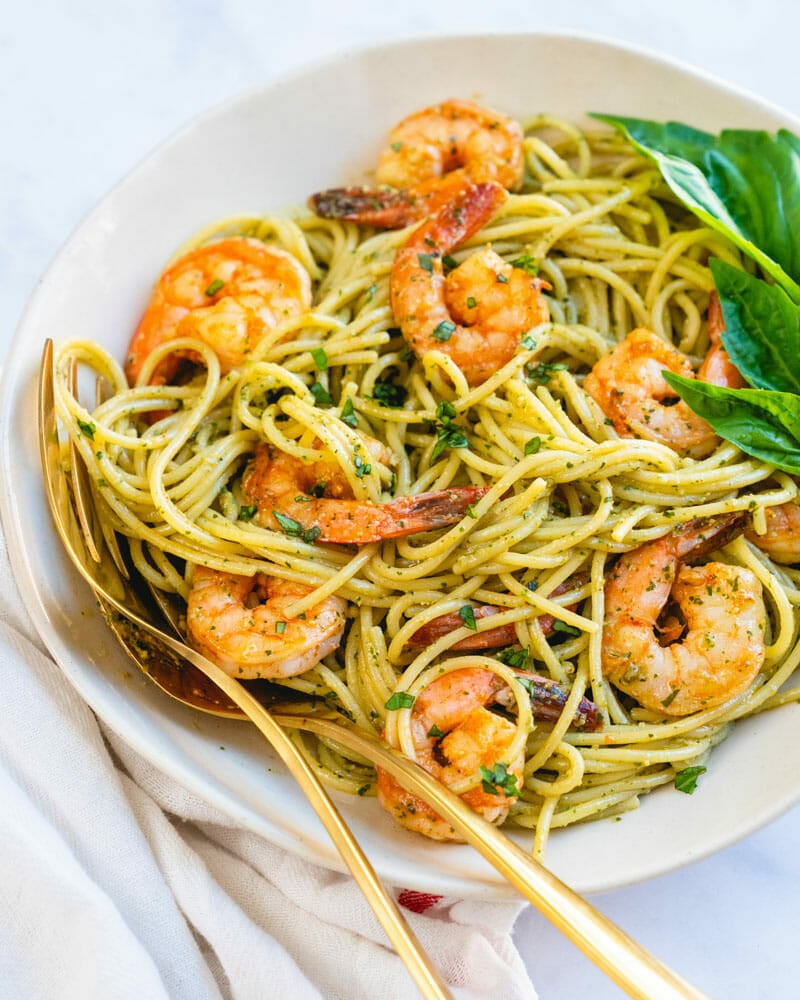 Shrimp pesto pasta